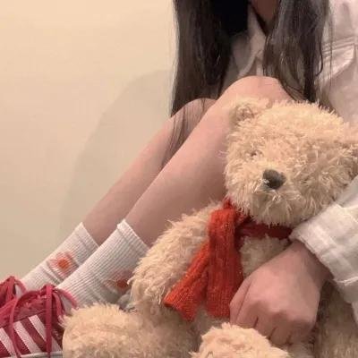 维奥莱特·诺齐埃尔